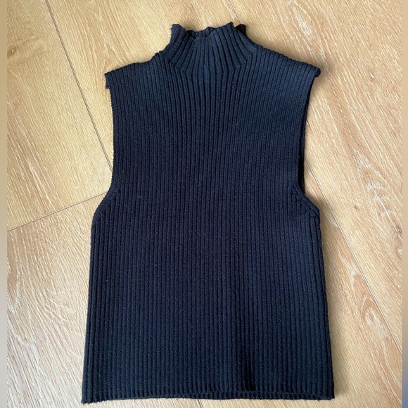 NWOT Zara Small tank top. - Picture 1 of 7